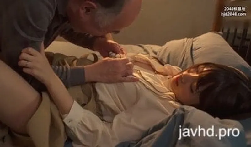 ông chồng đi vắng người vợ bị lão già nhà cạnh bên hiếp suzu harumiya